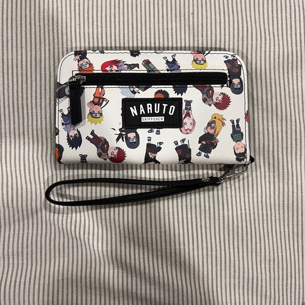 Naruto Shippuden White Wristlet Wallet